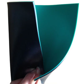 স্ট্যাটিক বিযুক্তি ESD নিরাপদ উপকরণ Vinyl ESD মেঝে মাদুর মসৃণ বা টেক্সচারযুক্ত পৃষ্ঠ